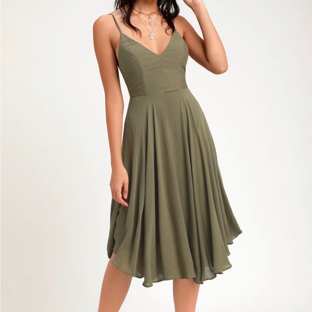 Lulus small midi dress in green